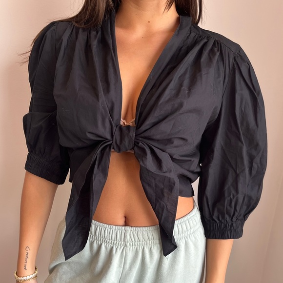 Black Tie Up Blouse Zara - Picture 2 of 3